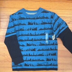 Old Navy Blue and Black Long Sleeve Tee with Cityscape Design